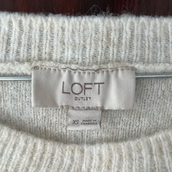 LOFT Sweater - Picture 3 of 3